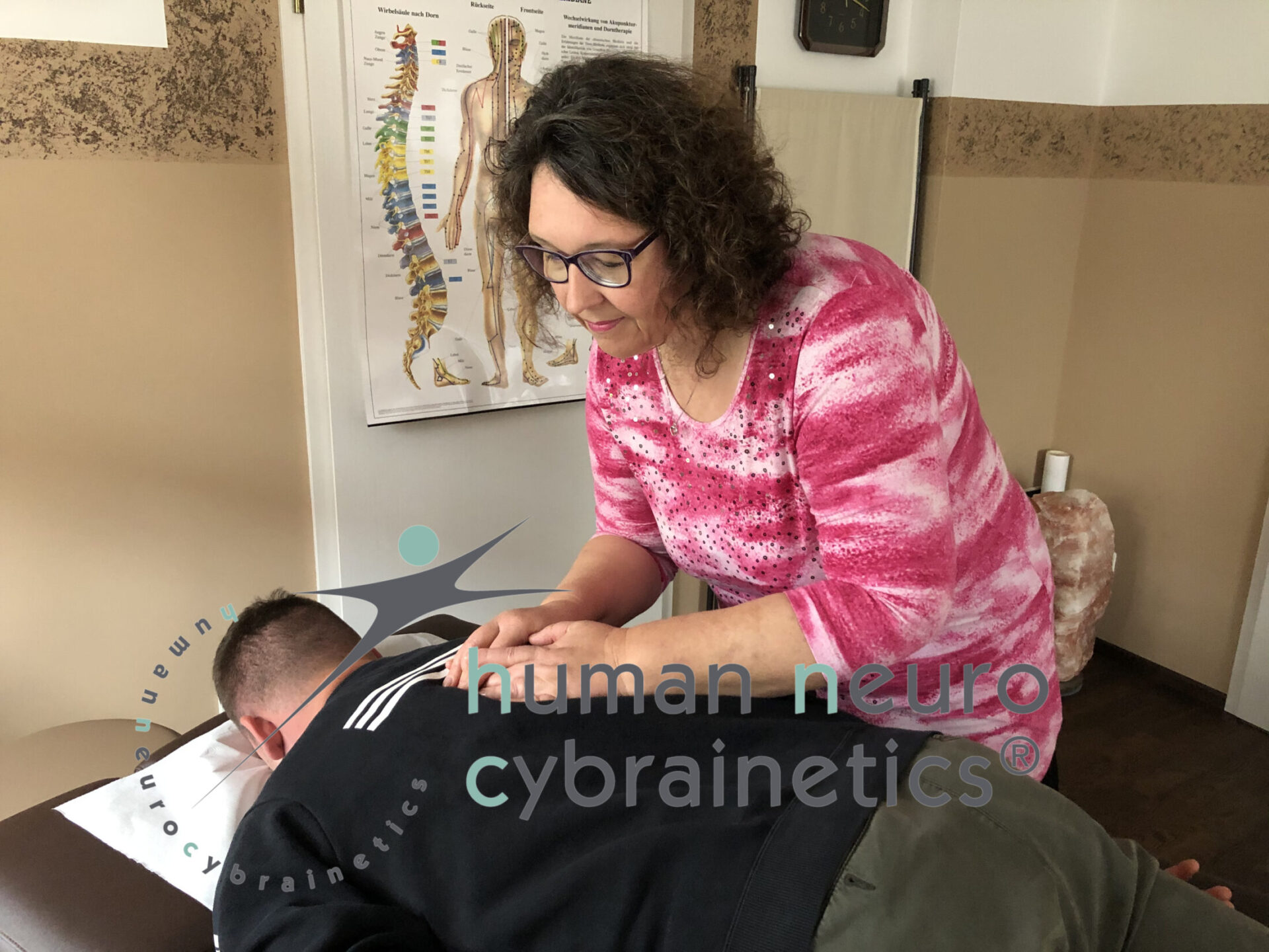 hnc Körpertherapie praktiziert von Heilpraktikerin Christa Maul Reichenschwand